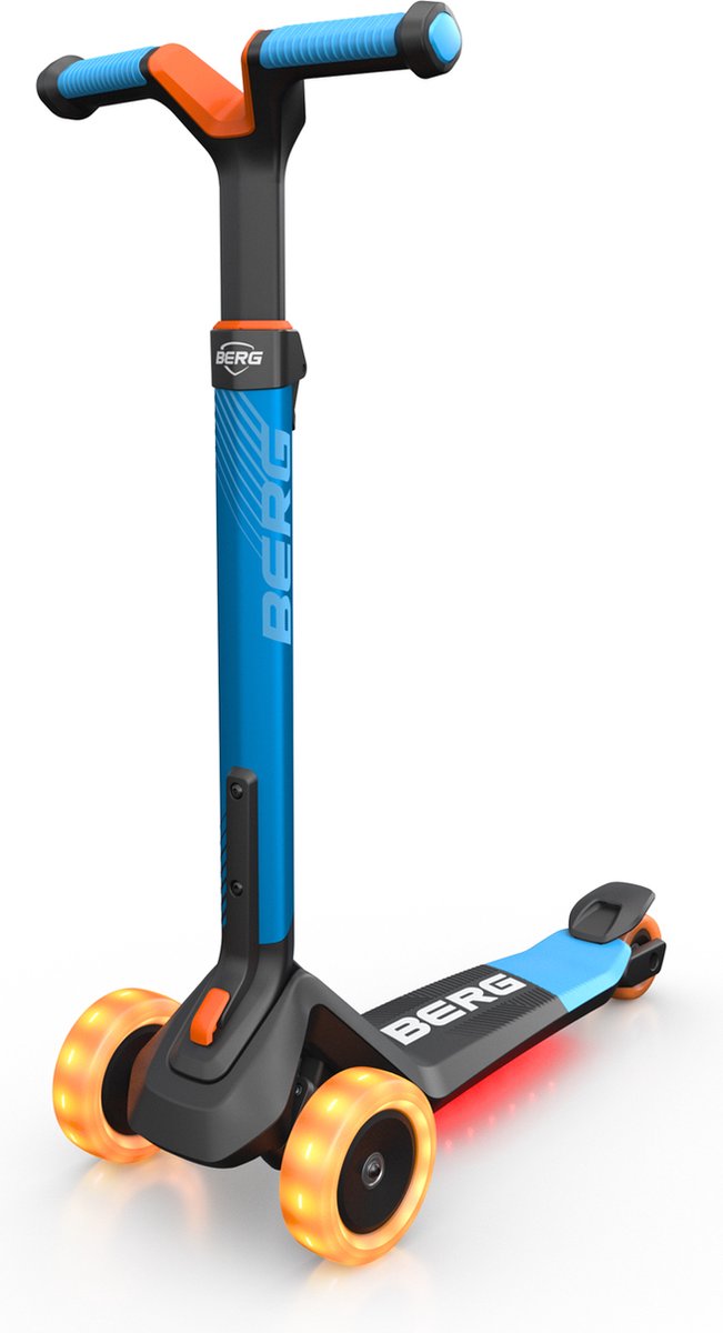 BERG Nexo Step - Kinderstep - Opvouwbaar - In hoogte verstelbaar - Incl. LED-deck + LED wielen - 2 tot 12 jaar - Blauw review